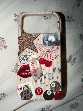 Loopy case Lucky Girl Club x Krista Horton (right handed) iPhone 17 Pro Max